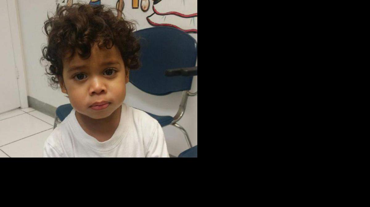 
Nicholas de 1 año fue abandonado en un centro infantil de Miami, y la policía pide a la comunidad que los ayude a identificar a sus padres. 
