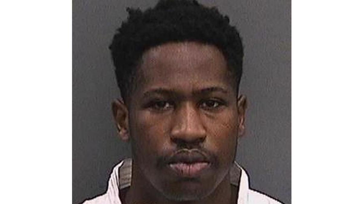 Howell Donaldson III, de 24 años, enfrenta cuatro cargos de homicidio en primer grado.
