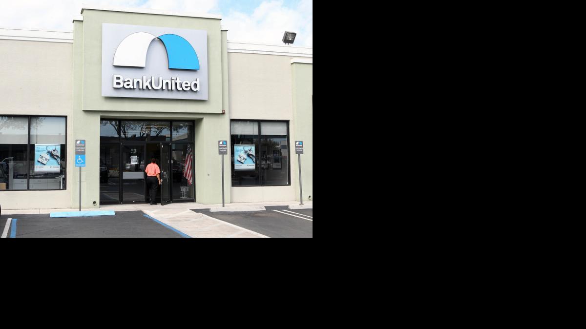 
Imagen de la fachada de el banco BankUnited localizado en la 2410 NW 72do avenida.


