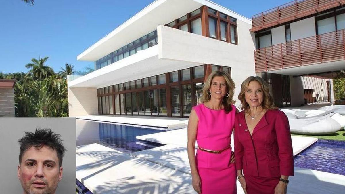 Las agentes de bienes raíces Jill Hertzberg y Jill Eber frente a una casa en Indian Creek que fue vendida por ellas en $47 millones, en el 2012.