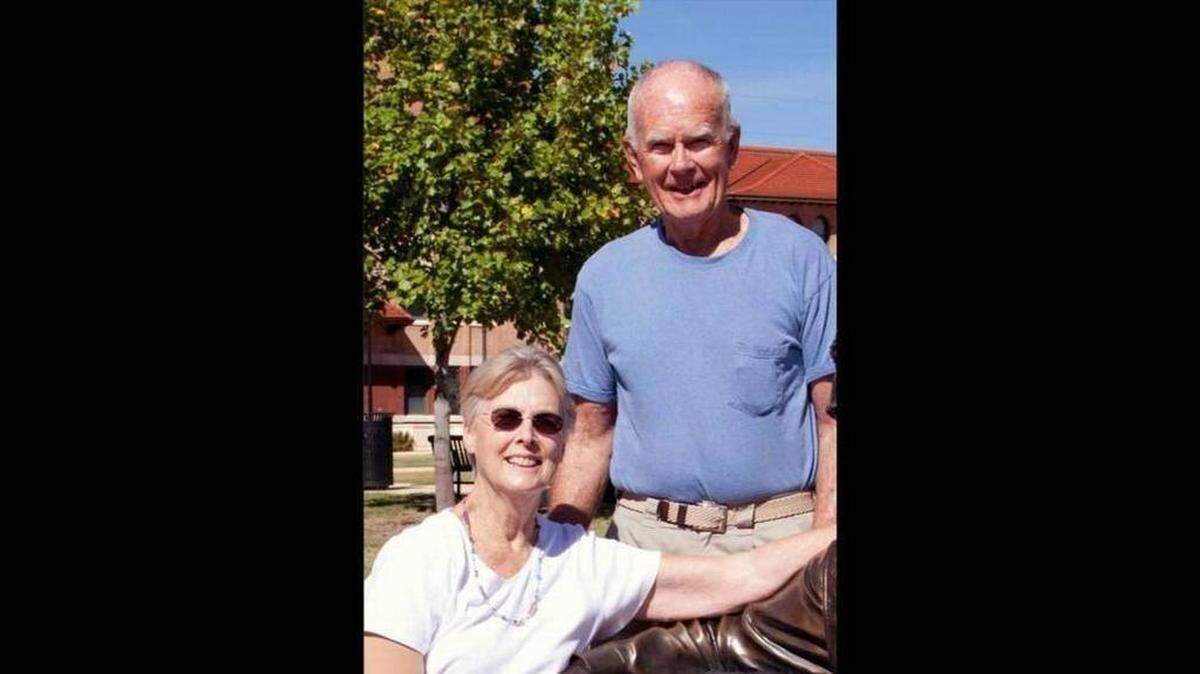 Carol y Eugene Barrington.