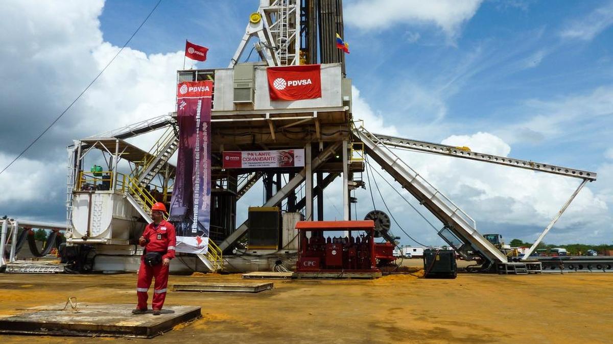Un copropietario de varias compañías de energía con sede en Florida se declaró el miércoles culpable de cargos de soborno por su papel en un plan para obtener contratos corruptos de la petrolera estatal Venezuela (PDVSA), anunció el Departamento de Justicia.