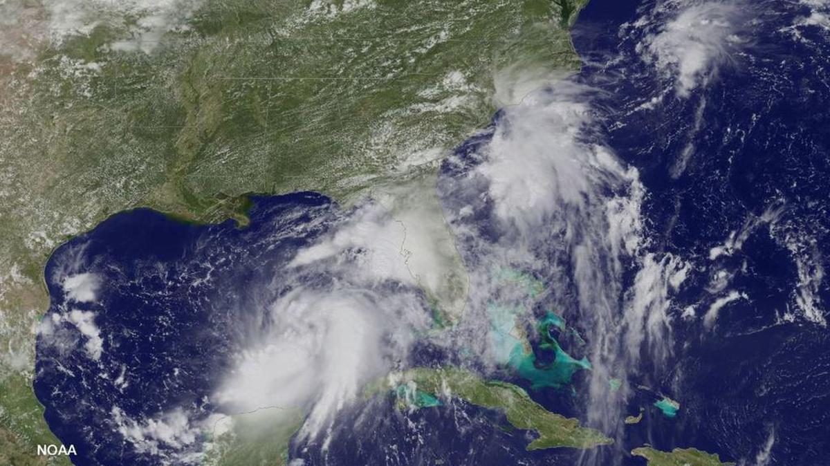 La tormenta Hermine se desplaza a una velocidad de 12 millas por hora.