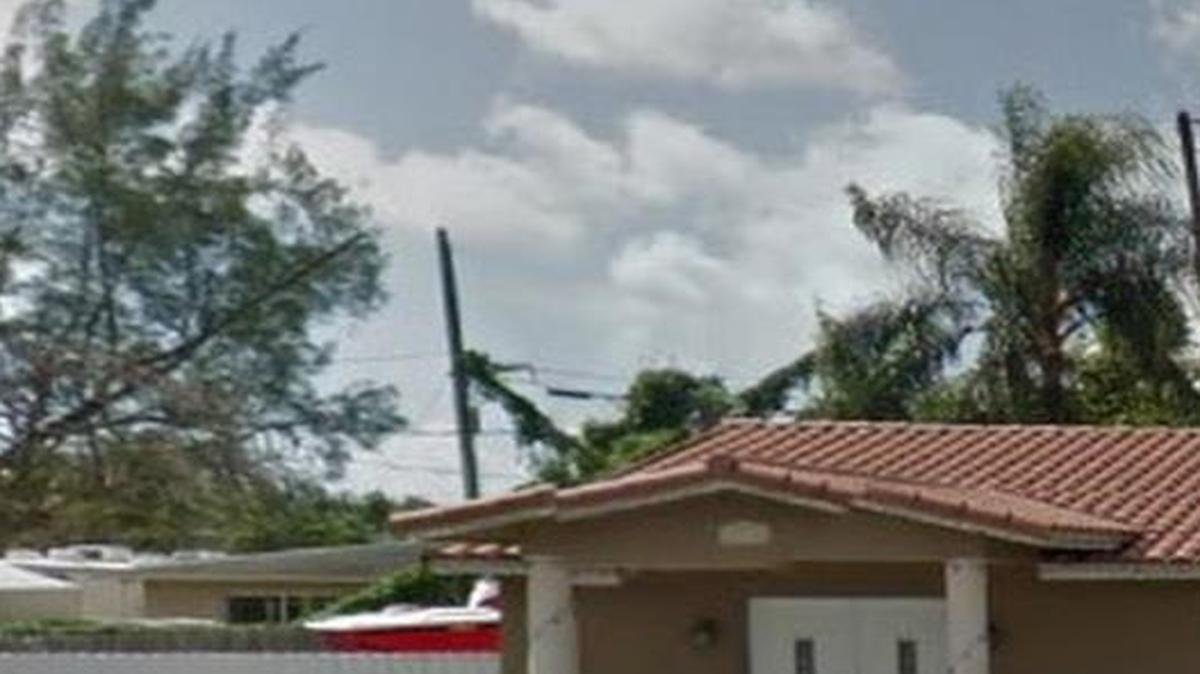 Agentes antinarcóticos de Miami-Dade encontraron un laboratorio de marihuana hidropónica en esta vivienda ubicada en la cuadra 11700 del suroeste en la calle 184.