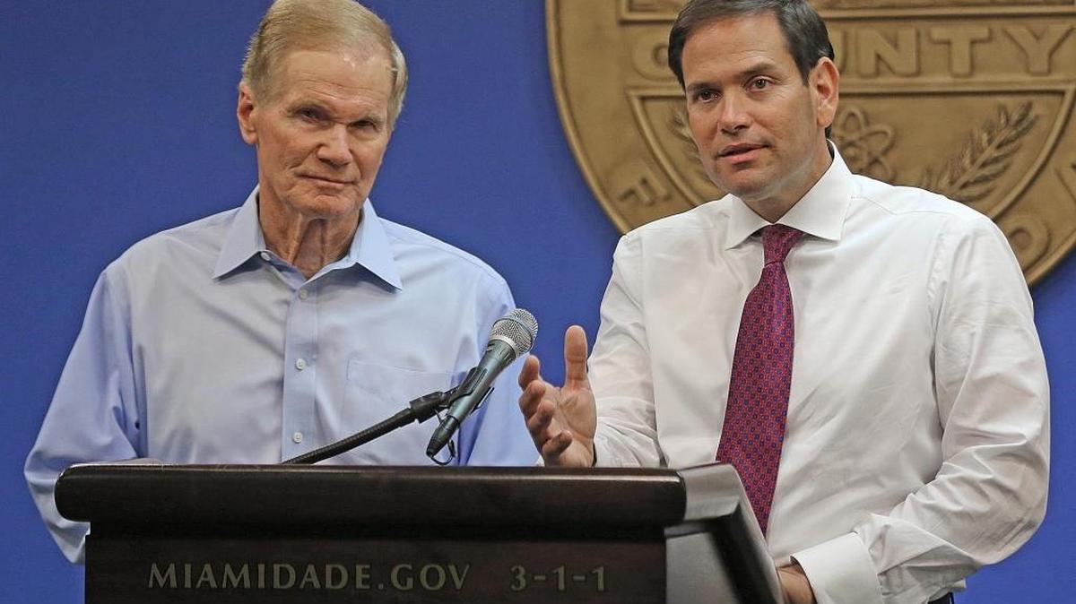 Los senadores estadounidenses Bill Nelson (izq.) y Nelson Rubio. Nelson advirtió el martes que no es momento para que EEUU se aleje de la crisis venezolana.