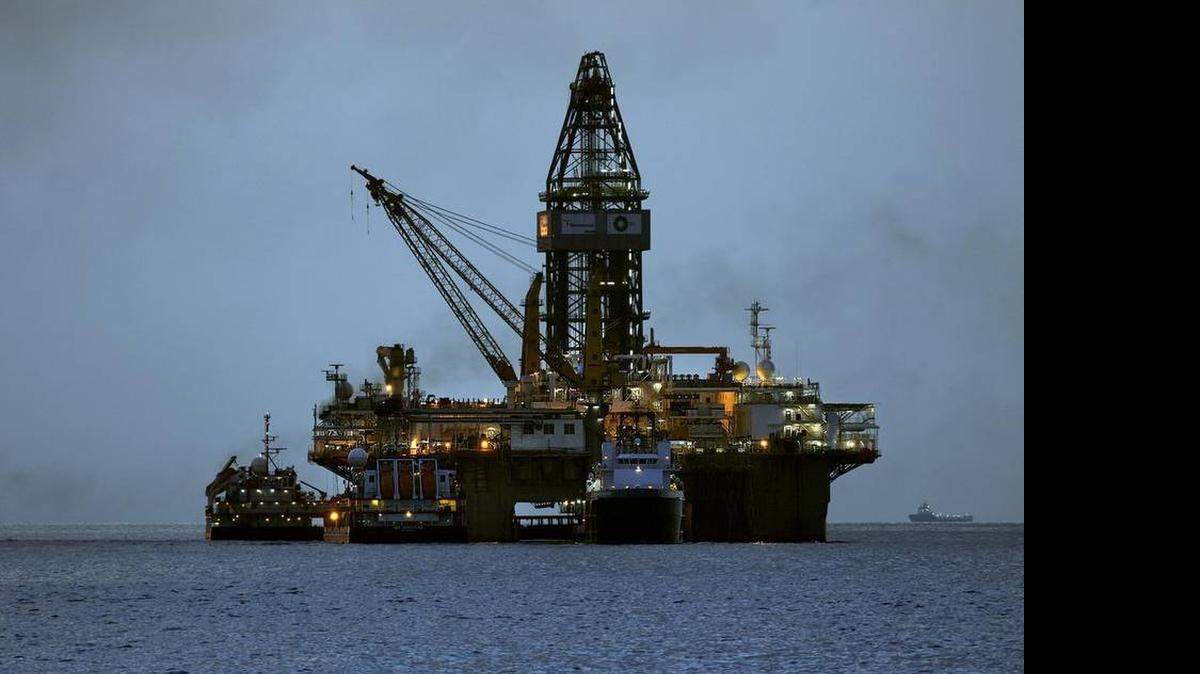 
La prohibición, que debe expirar en el 2022, se extiende a 125 millas de la costa floridana del Golfo, y hasta 235 millas en algunas áreas.
