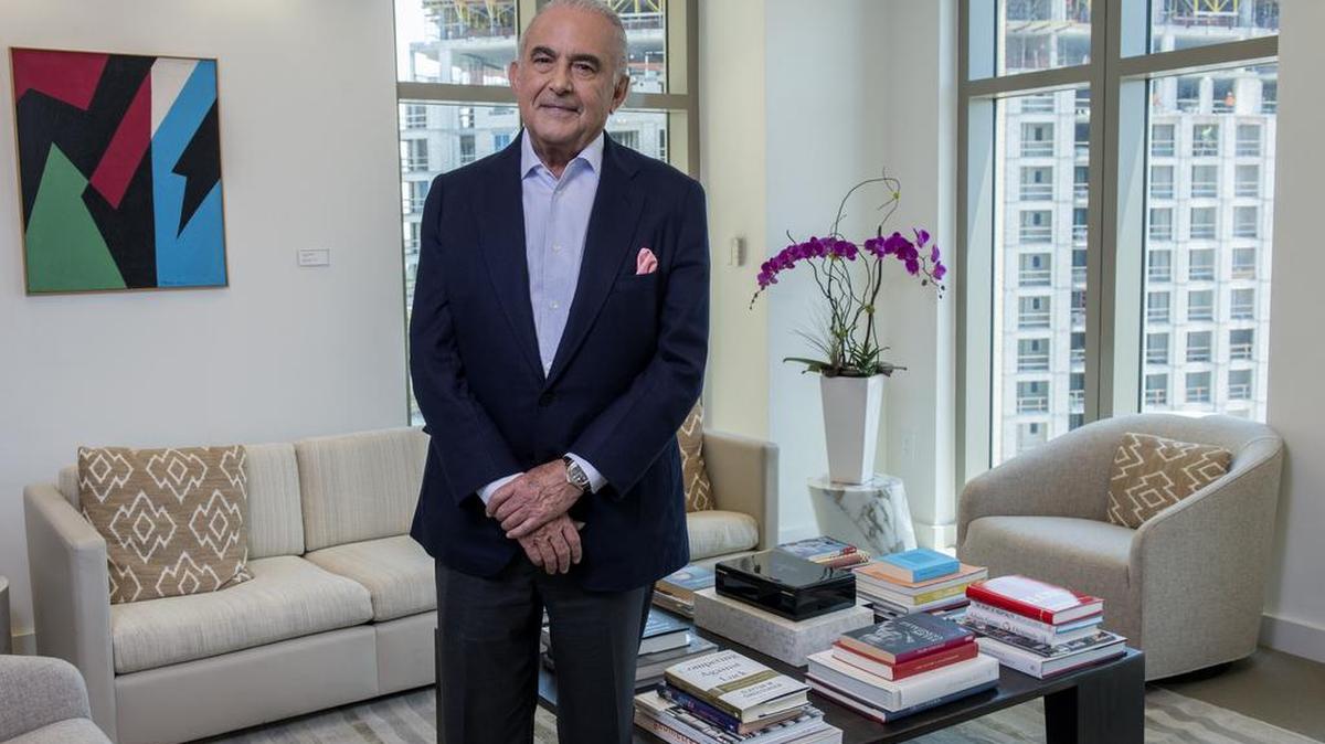 El empresario venezolano Gustavo Cisneros afirma que la solución a la crisis venezolana hay que encontrarla en un ‘baile’ a tres, con Cuba y Colombia y también en la pista como bailarines y ‘música de Estados Unidos’.