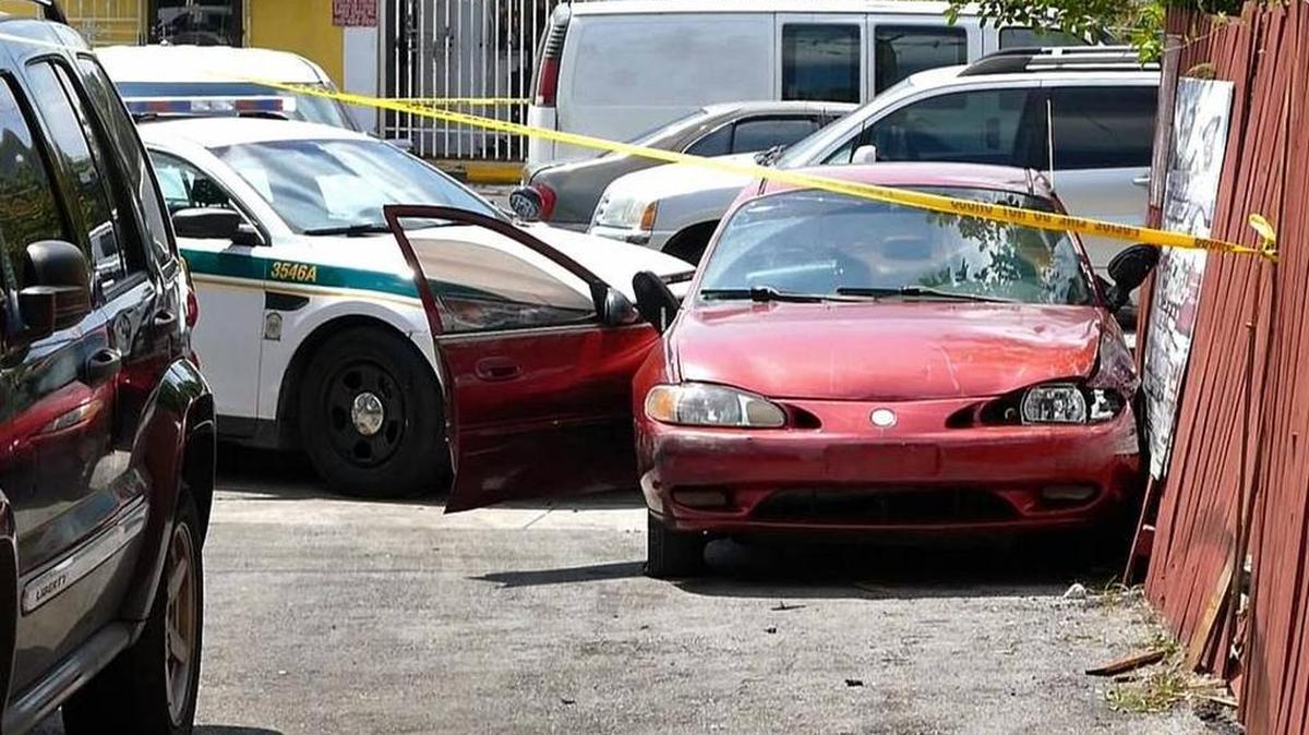 La persecución policial terminó cerca del restaurante de North Miami, El Conuquito.