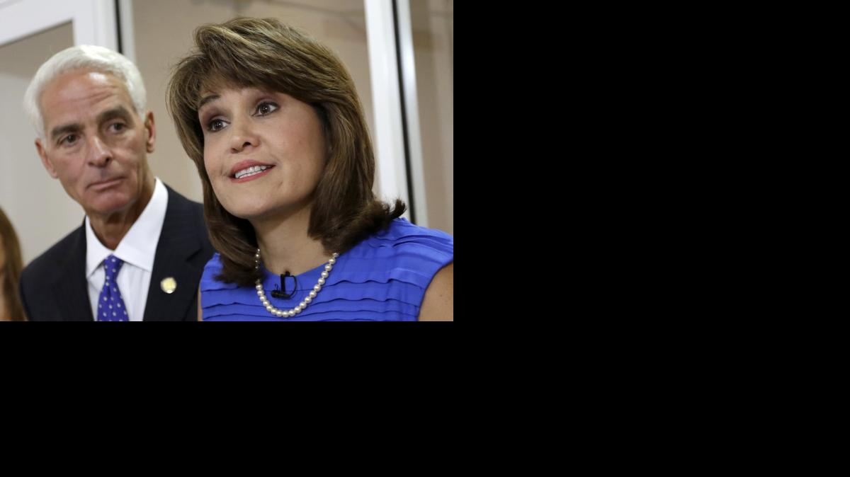 
La compañera de fórmula de Charlie Crist, Annette Taddeo, ha retado a su contraparte, el vice gobernador Carlos López-Cantera a un debate por televisión.



