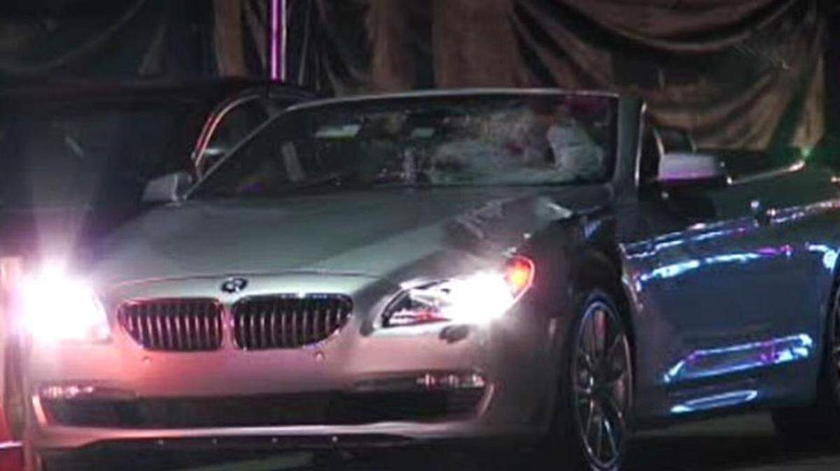 Un hombre murió la madrugada del martes tras ser atropellado por un vehículo en la Avenida Collins y la calle 10 en South Beach.