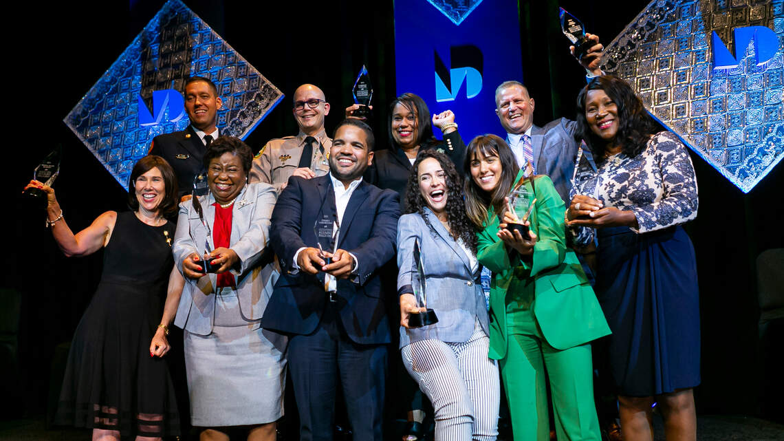 Miami Dade College exalta al Salón de la Fama a 10 ex alumnos que fueron héroes durante la pandemia