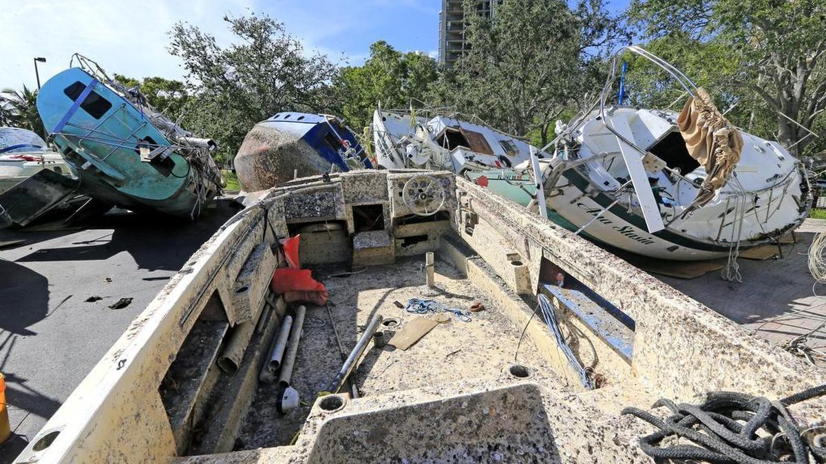Un cementerio de embarcaciones yace en el puerto deportivo de Dinner Key el 16 de enero del 2018.