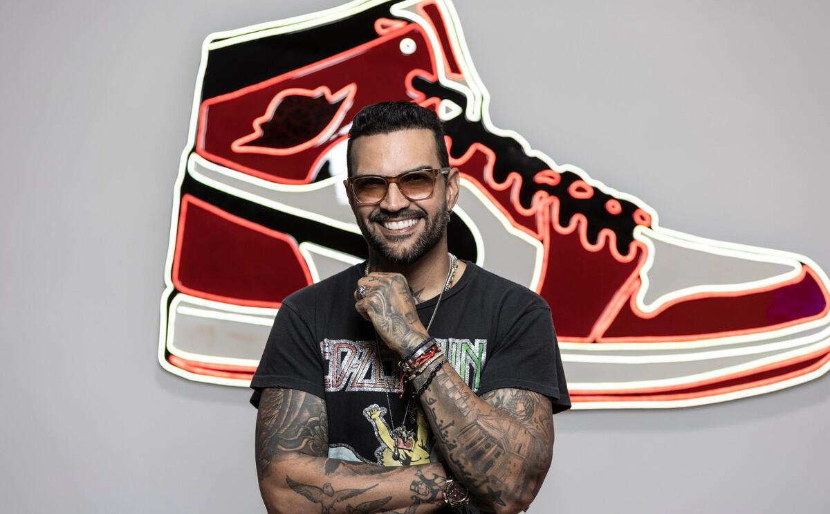 Luis Fernando Borjas tiene casi 30 años de trayectoria musical, ha ganado dos Latin Grammy con Guaco y tiene más de 100 millones de vistas en YouTube.