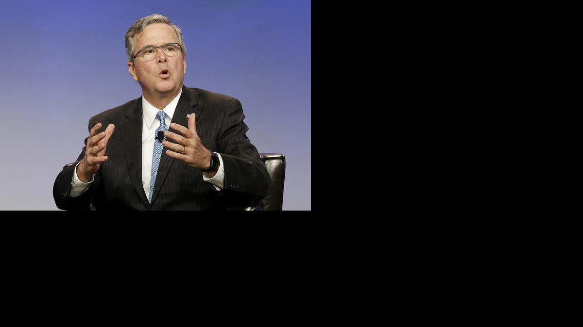 
Comenzando esta semana, se comenzó a formar el núcleo de la campaña política del ex gobernador de Florida, Jeb Bush, en Tallahassee, en caso que decida lanzar la candidatura.


