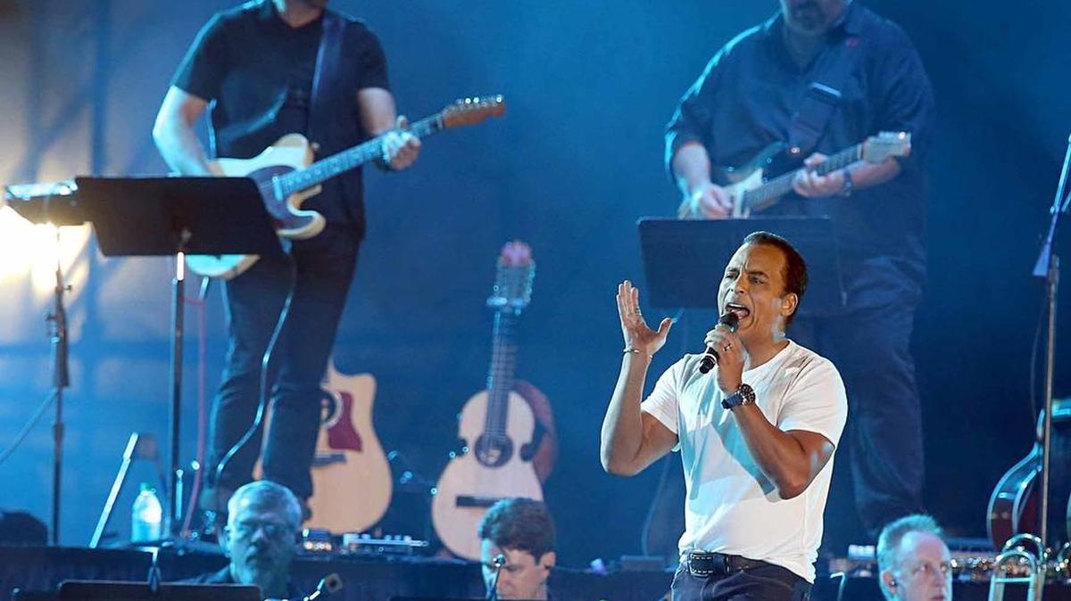 
Jon Secada durante el Global Music Festival, Hard Rock Rising para celebrar los 100 años de Miami Beach.
