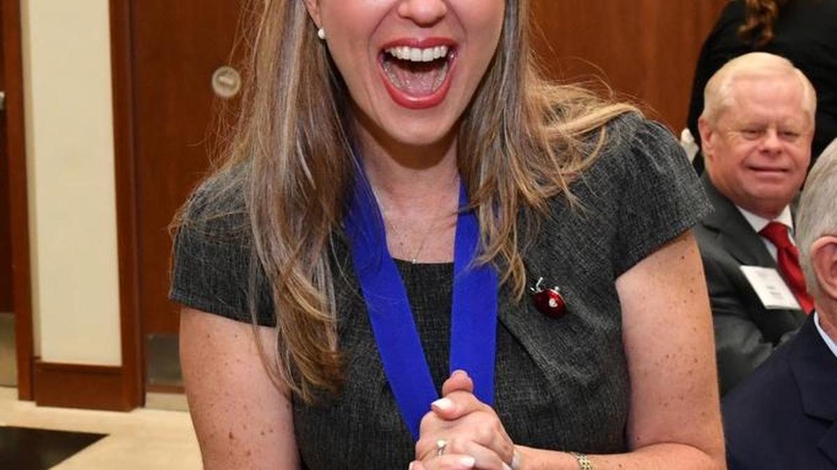 La directora de una escuela chárter multilingüe en Doral ganó el jueves el premio anual Leonard Miller al Mejor Director de Escuela (Leonard Miller Principal Leadership Award).