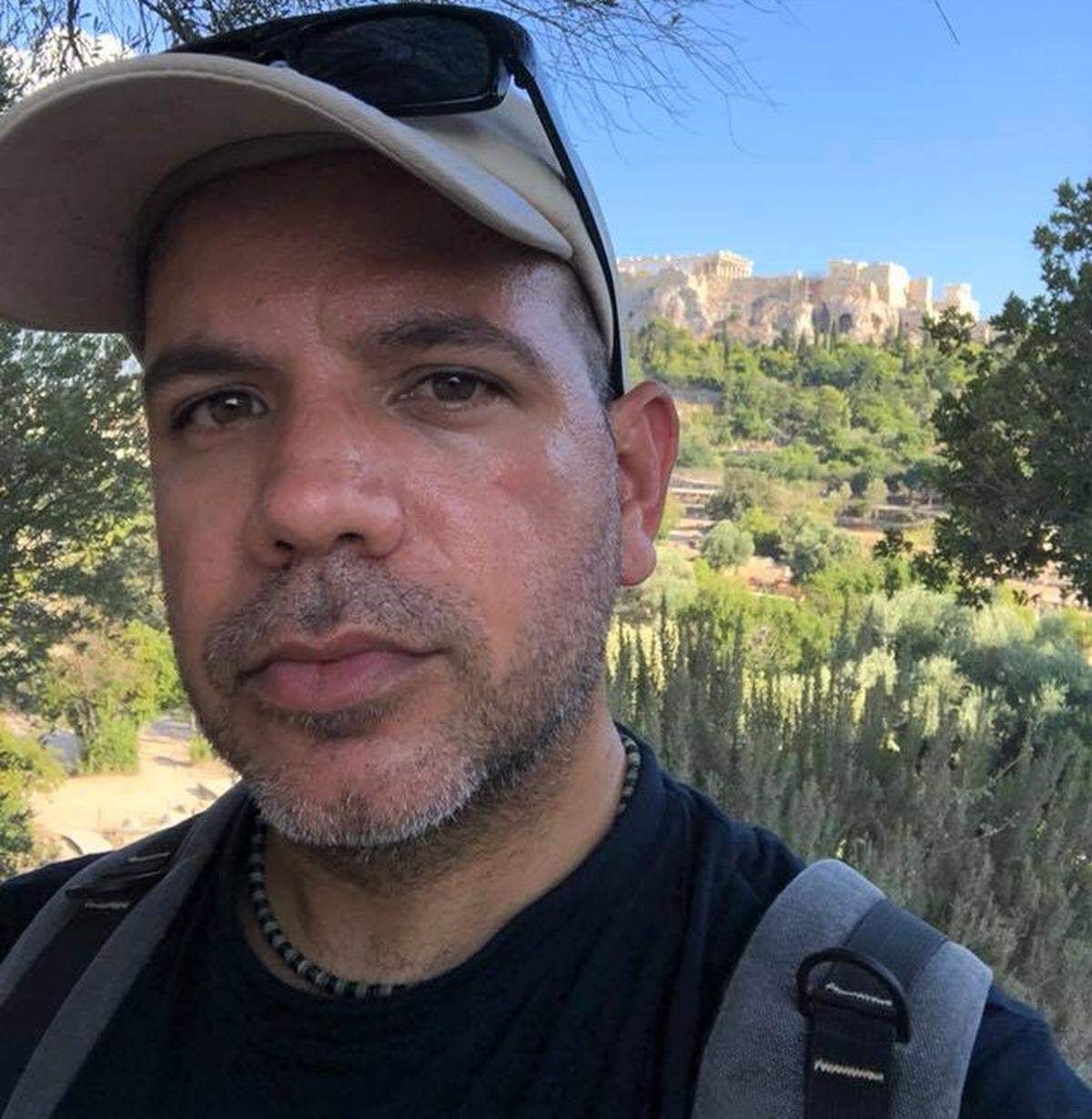 Yoandy Cabrera, editor de la antología.