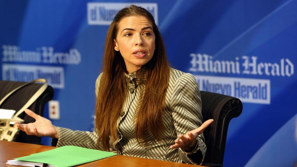 La candidata a la alcaldía de Miami-Dade, Raquel Regalado, habla con la Junta Editorial de el Nuevo Herald y el Miami Herald.