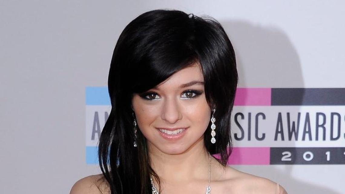 La cantante Christina Grimmie falleció luego que hombre le disparara mientras firmaba autografos en Orlando.