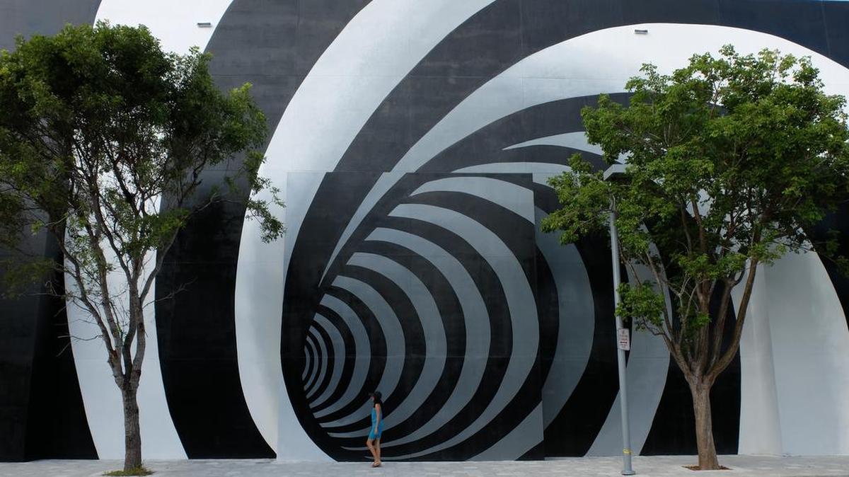 Fotografía de un mural en el barrio Wynwood este jueves, 11 de febrero de 2016, en Miami, Florida (EEUU).