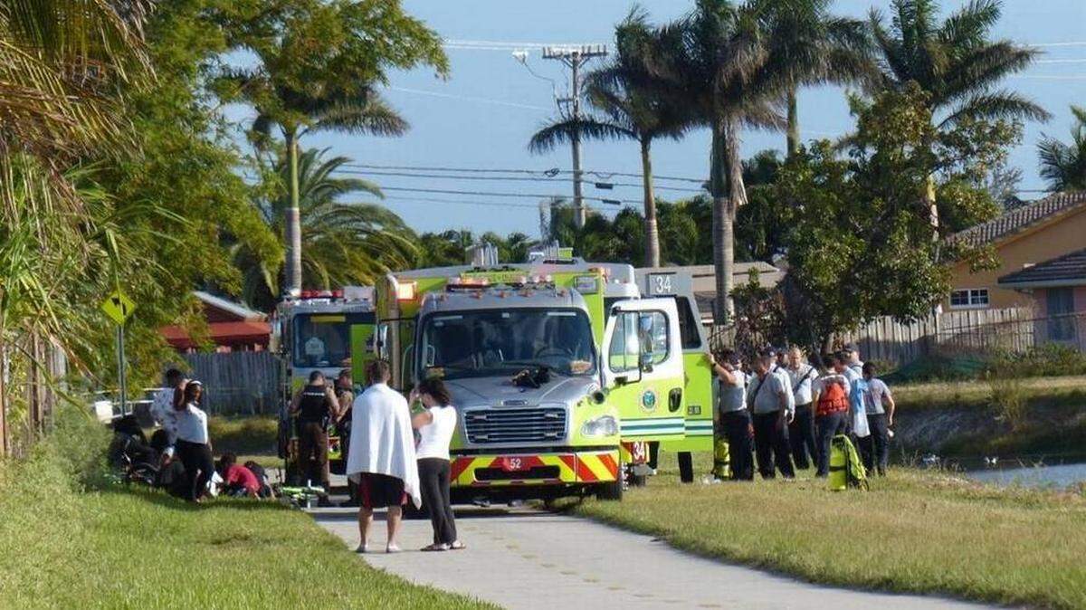 Un niño fue rescatado el domingo de un canal cerca de Southwest 204th Street y 127th Avenue.