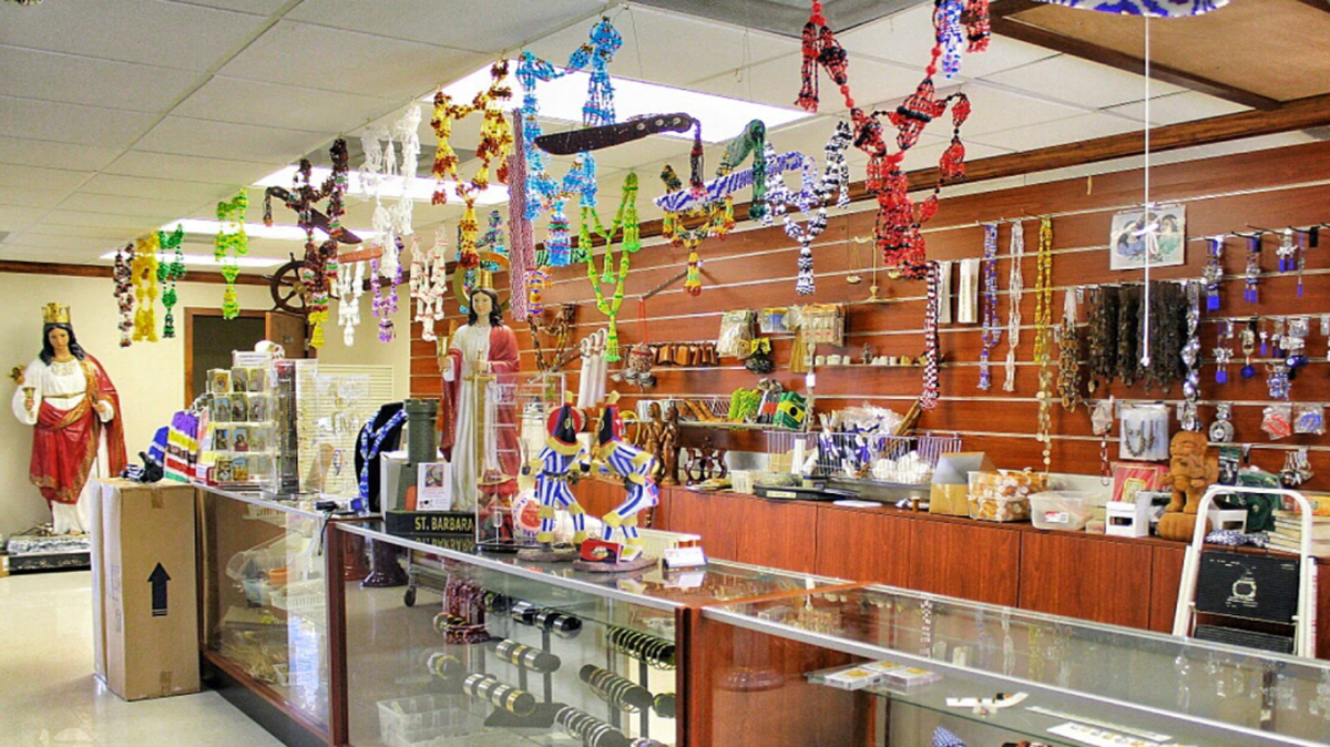 La botánica El Viejo Lázaro, ubicada al 5800 West Flagler.