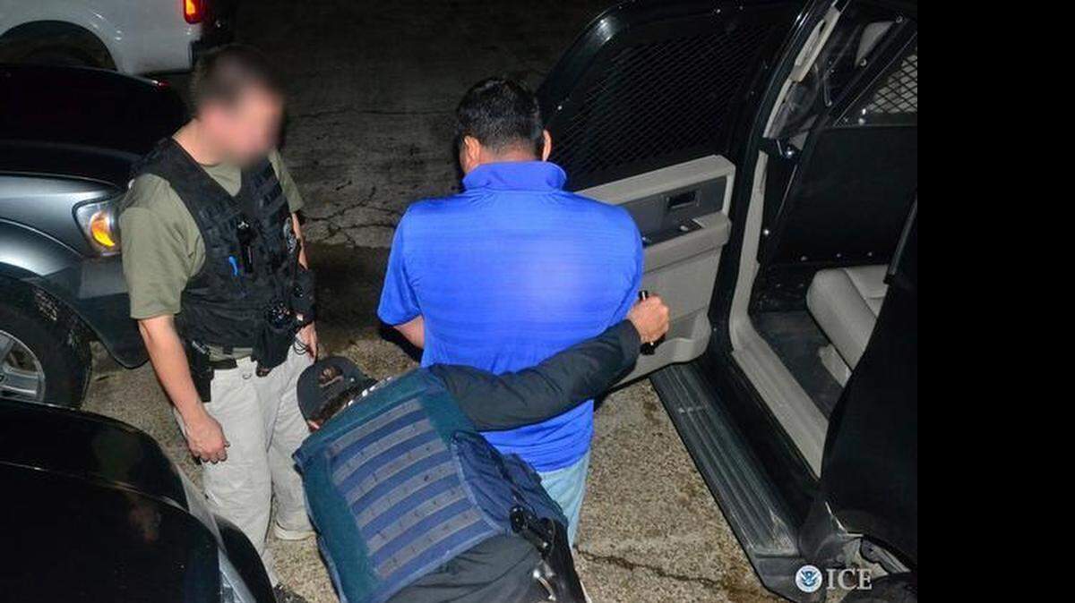 Foto de archivo de un operativo del ICE.