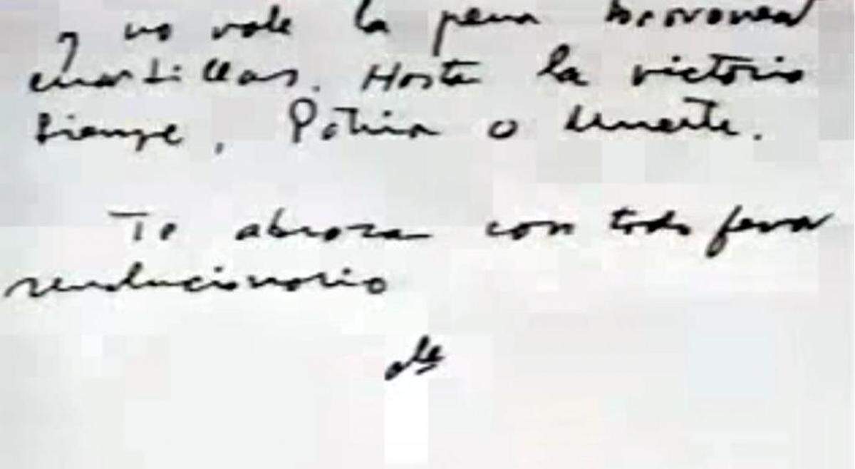 El Che Guevara dejó su carta de despedida a Fidel Castro antes de salir con destino a Bolivia, que termina con la frase: “Hasta la victoria siempre”.
