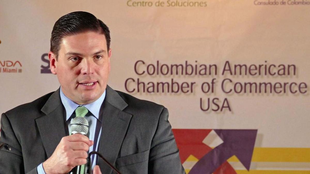 El embajador de Colombia en EEUU, Juan Carlos Pinzón, defendió el jueves en Miami el acuerdo de paz entre con las FARC y afirmó ha sentado las bases para que la estabilidad y prosperidad.