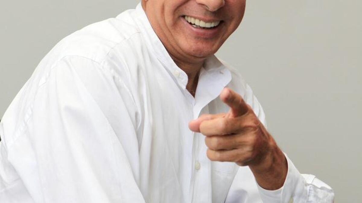 El periodista cubano Roberto Rodríguez Tejera se incorpora a Mega TV con el espacio ‘Al filo de la noticia’.