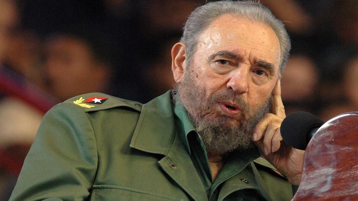 Fotografía de archivo (La Habana, 24/04/06) del ex gobernante cubano Fidel Castro. 