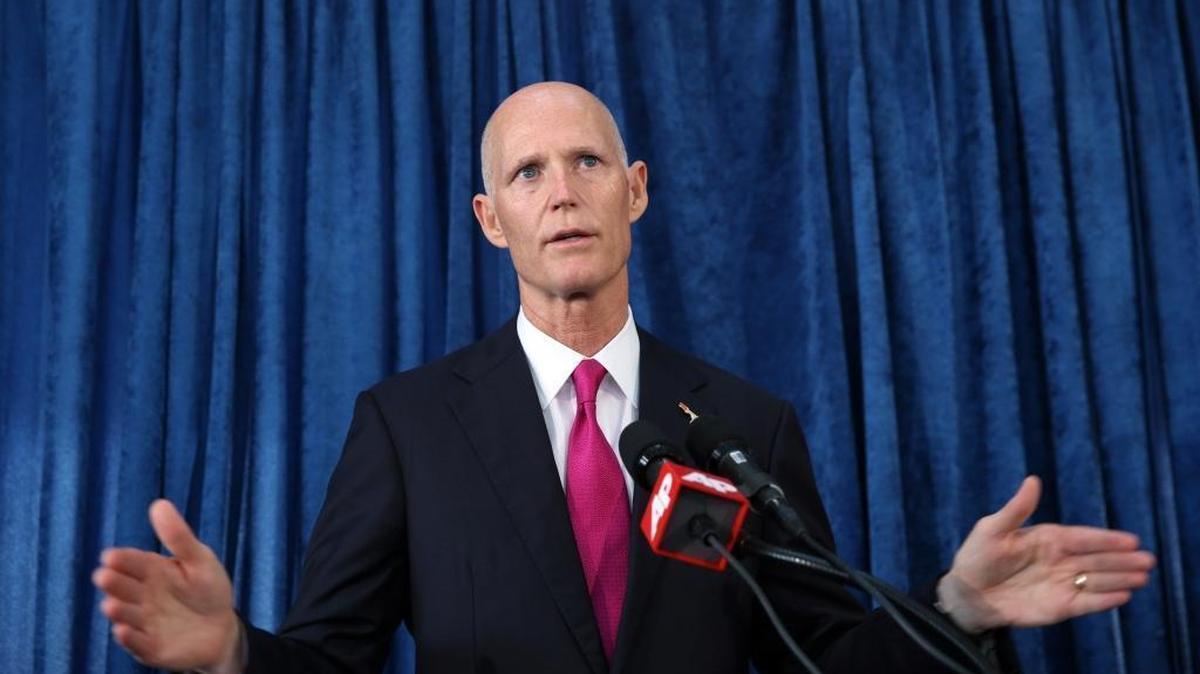 Gobernador Rick Scott.
