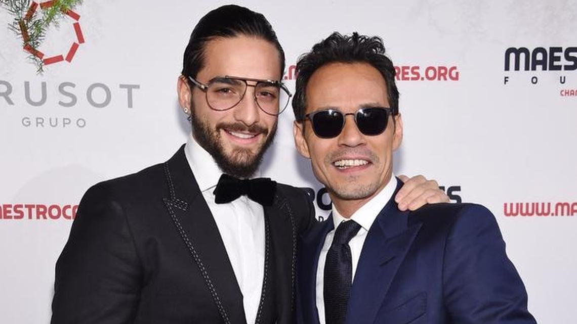 Maluma y Marc Anthony durante la gala Maestro Cares, en Nueva York, el 8 de marzo del 2018.