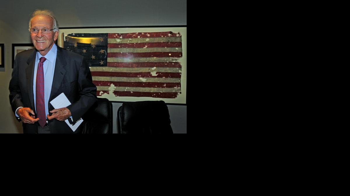 
La bandera de 1775 que Marco Rubio tuvo en su oficina de Tallahassee por dos años, fue un préstamo de Norman Braman.


