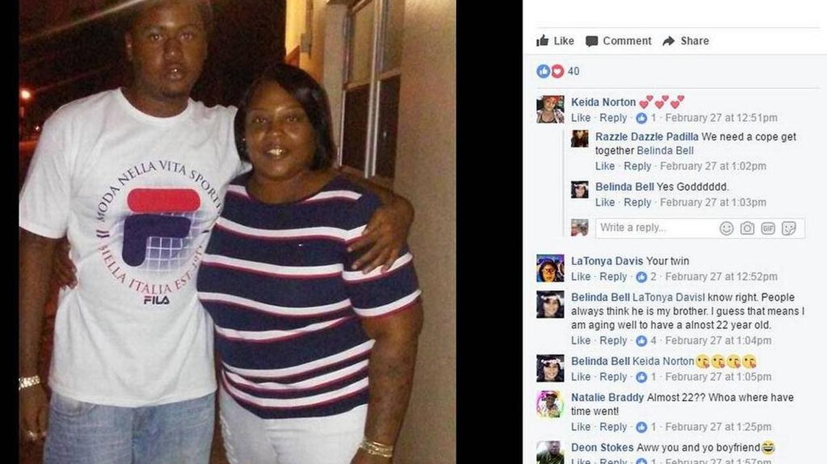 Jarrod Belair y su madre.