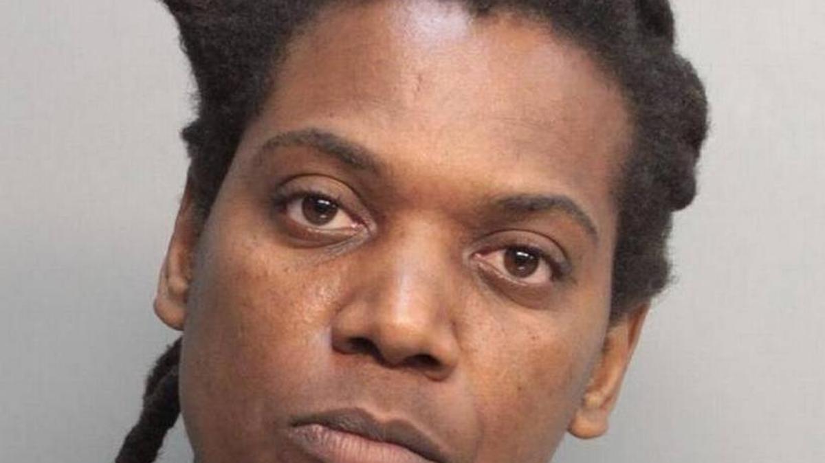 Adrian Harris, de 41 años, está acusado de disparar a Martwan Santiago, de 14 años.