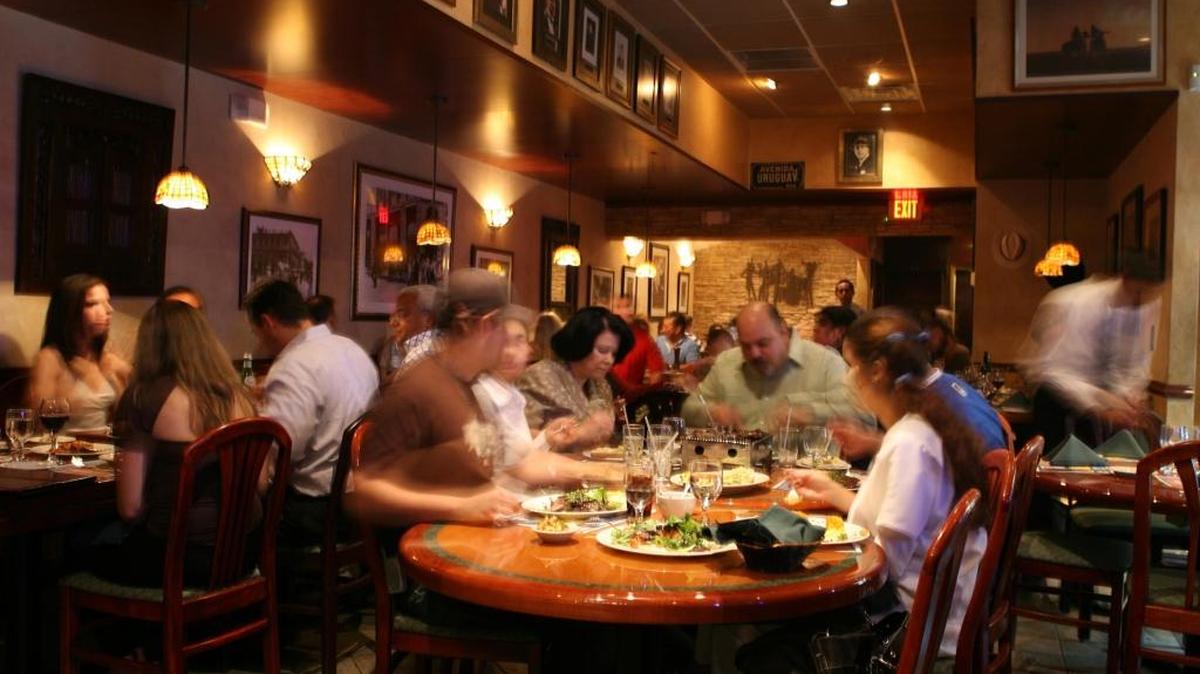Restaurante Los Parrilleros: excelente selección de pastas y carnes.