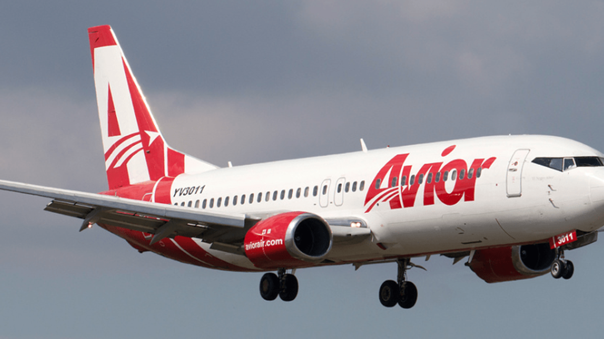 Un avión de la aerolínea venezolana Avior.