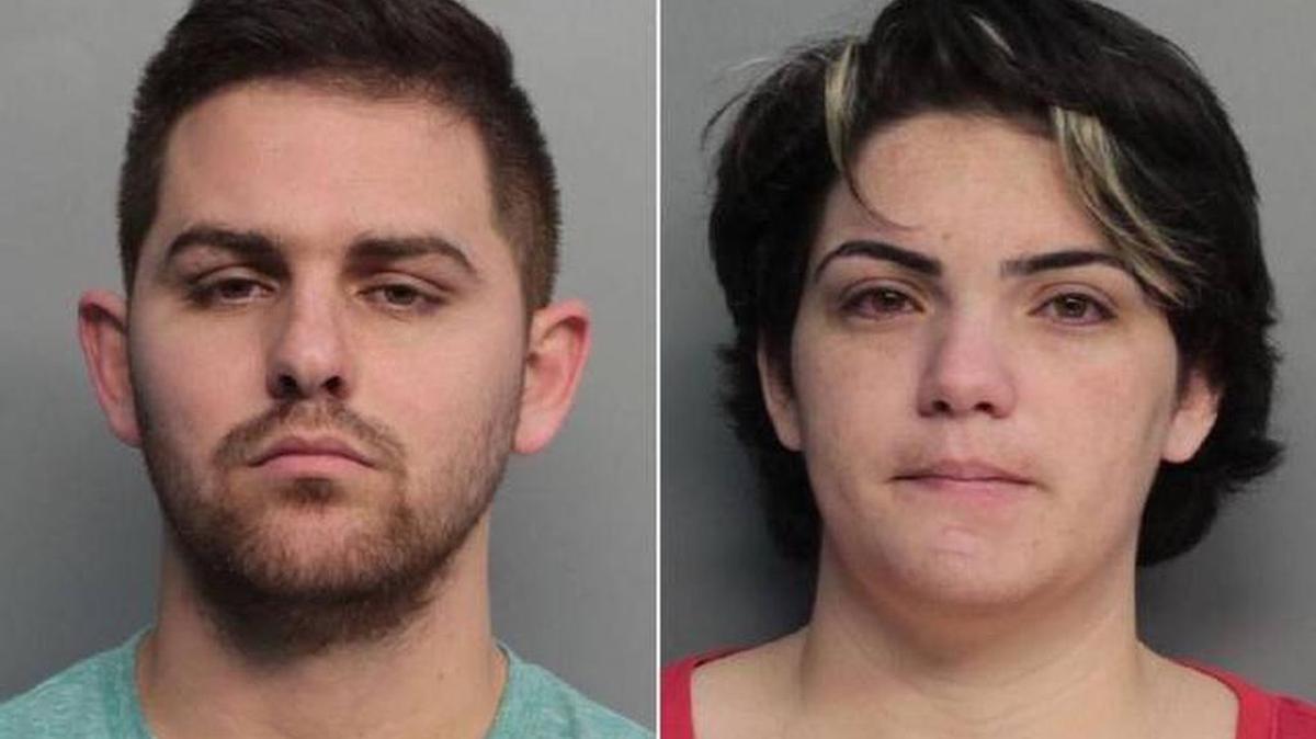 Adrian Cordovi, de 23 años, y la madre de los niños, Dayana Sosa, de 27.