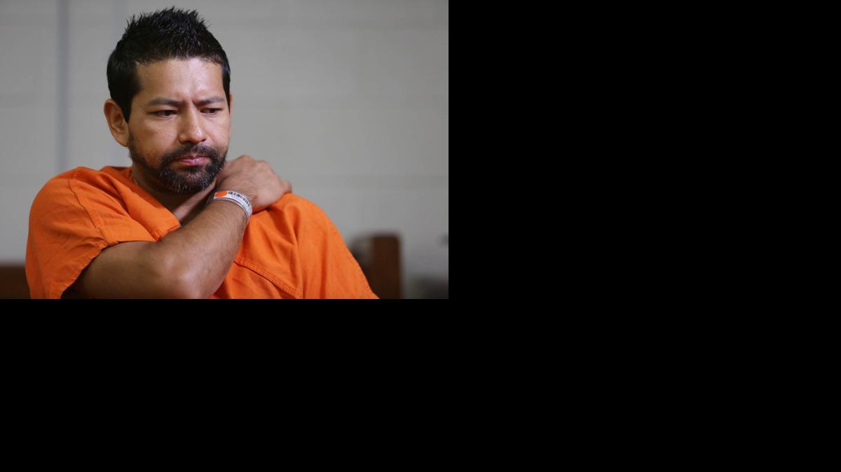 
En un centro de detención del norte de la Florida, Jorge Amaya aguarda ser deportado a México.


