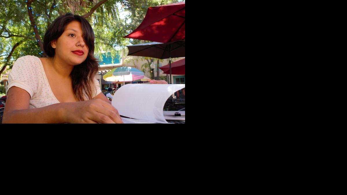 Devora González lucha en favor de los inmigrantes en Arizona con la esperanza de que estas personas tengan las oportunidades de las que sus padres carecieron al llegar a Estados Unidos como indocumentados. Foto de archivo.