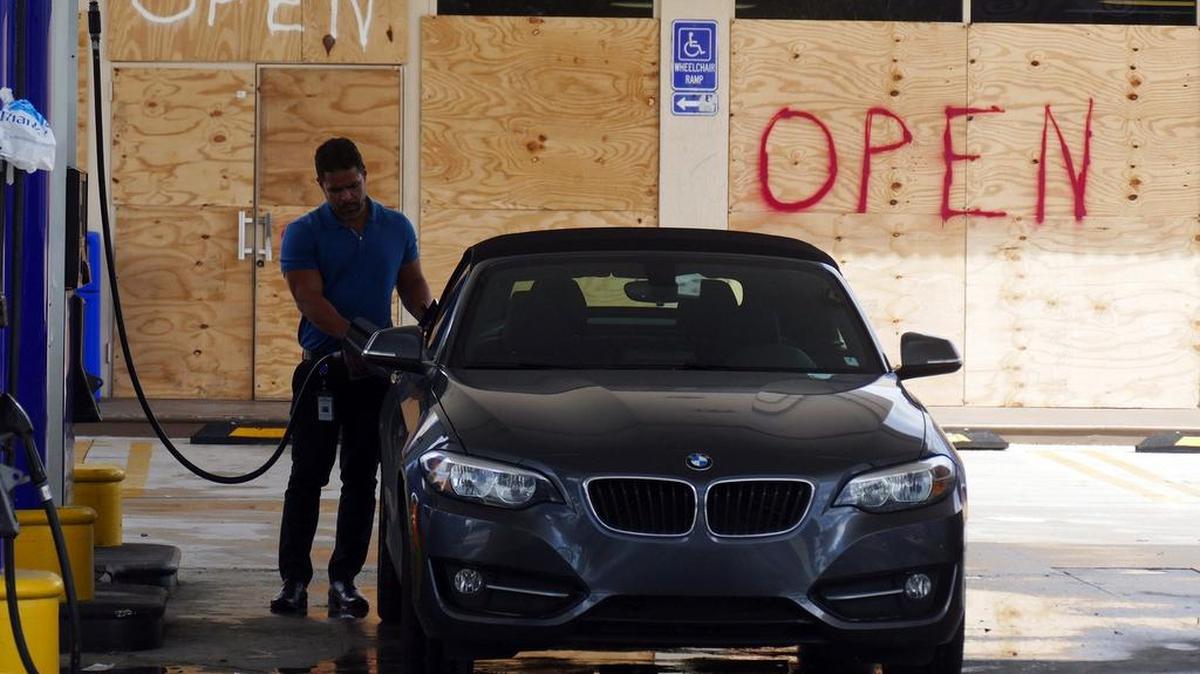 Los condados Miami-Dade y Broward han confeccionaron listas de dónde se pueden hallar gasolineras que disponen de energía eléctrica mediante generadores.