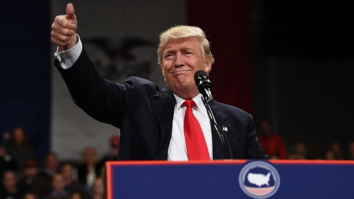 El presidente Donald Trump visita Des Moines, Iowa, el 8 de diciembre como parte de su gira de agradecimiento “USA Thank You”.