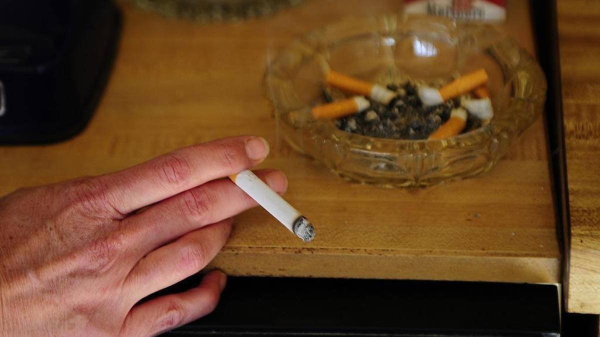 Nada más comprar cajas de cigarros cuesta $2,154 al año en la Florida.
