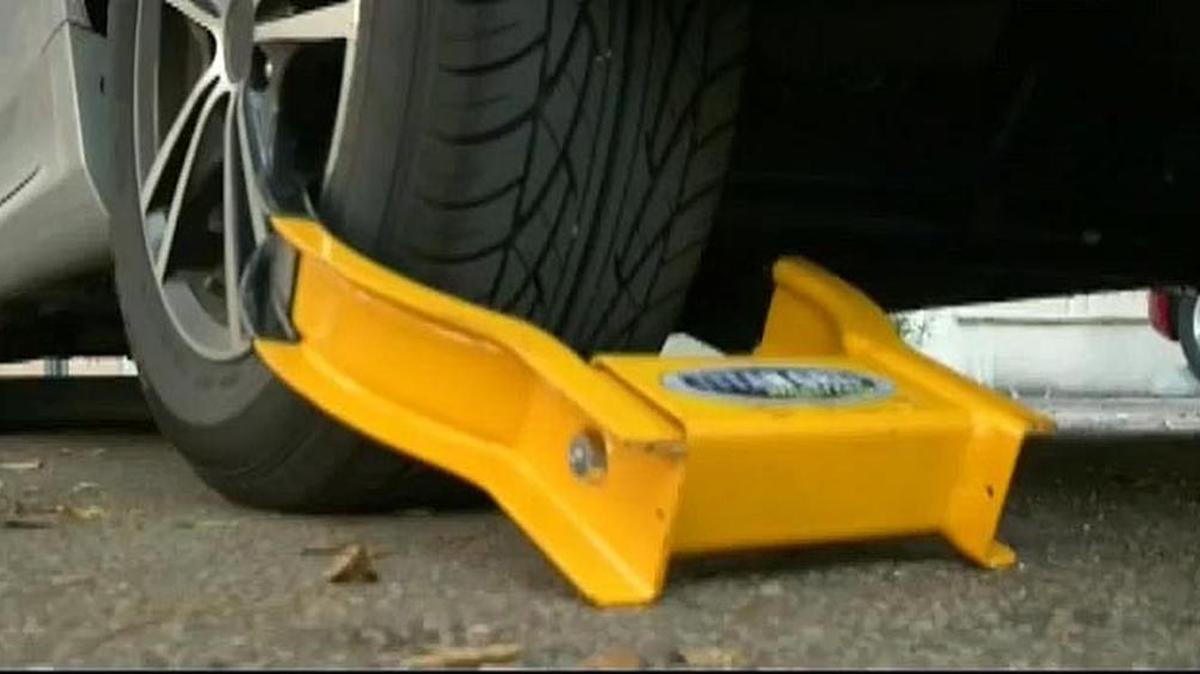 Una ‘bota’ de este tipo inmoviliza un auto que pueda estar mal estacionado