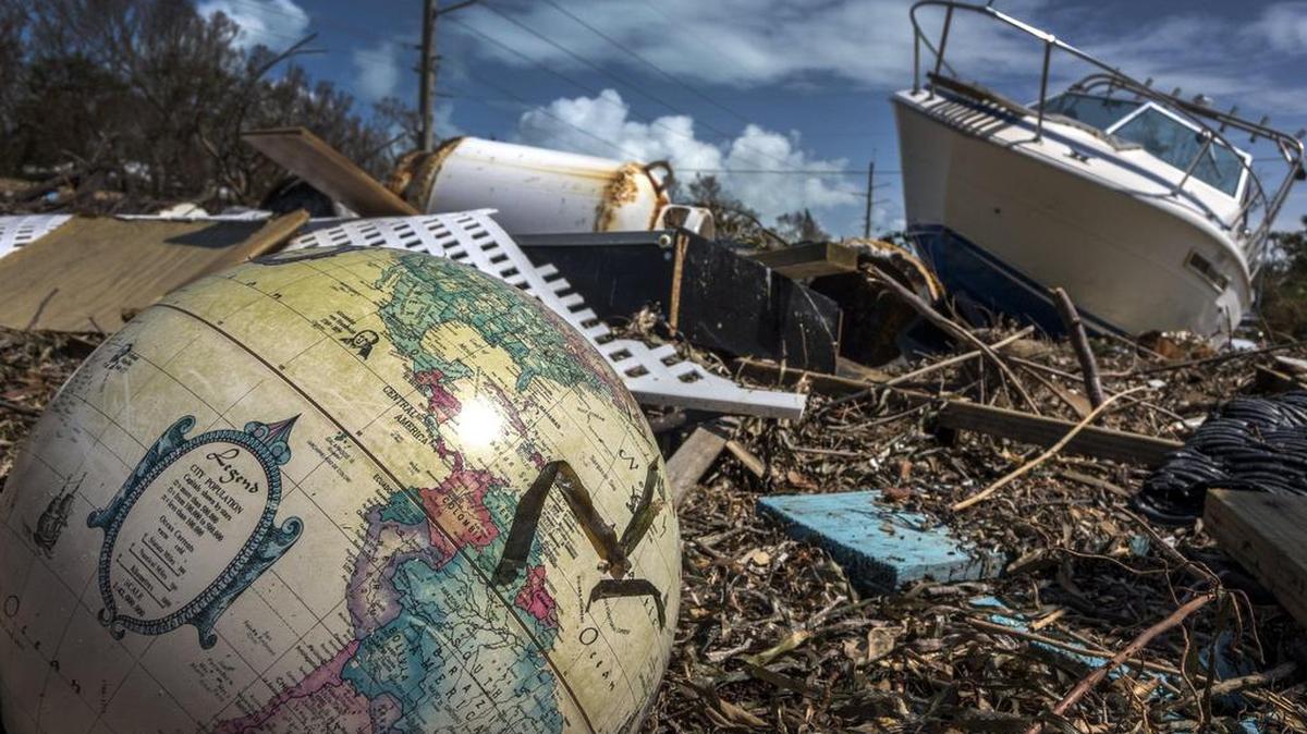 Vista de los destrozos del huracán Irma el miércoles 13 de septiembre de 2017, en Marathon, los Cayos de Florida Muchas áreas permanecen bajo un toque de queda del amanecer al anochecer.