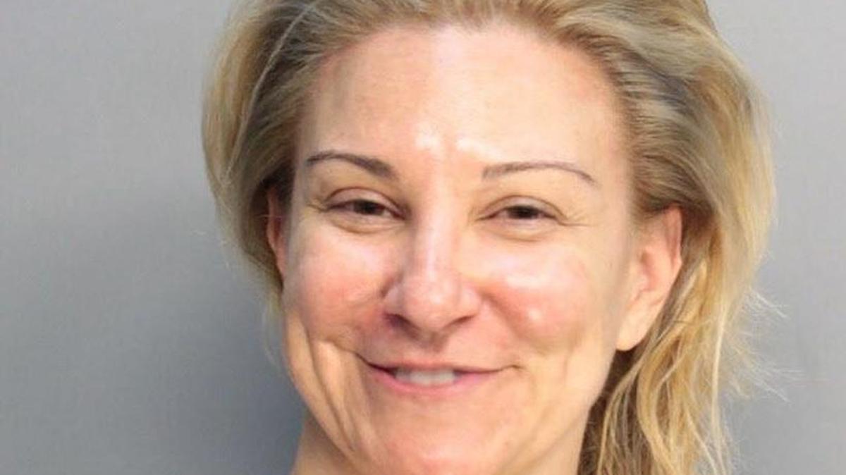 Rachel Badilla, de 44 años, su madre, Rachel Dugger y su padrastro, Robert Dugger, reconocieron su responsabilidad en el fraude cometido contra la asociación de propietarios del condominio Kennedy House.