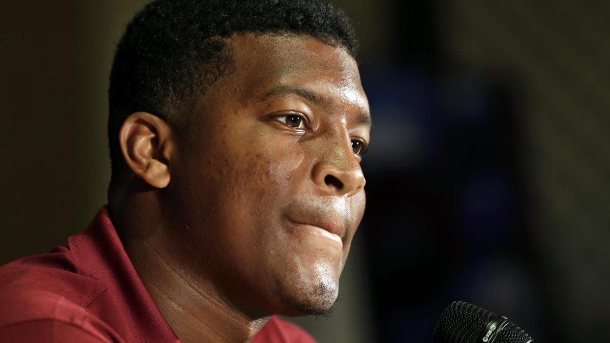 Jameis Winston, de 22 años, ahora mariscal de campo de Los Bucaneros de Tampa, nunca fue arrestado, ni acusado del delito y negó siempre las acusaciones.