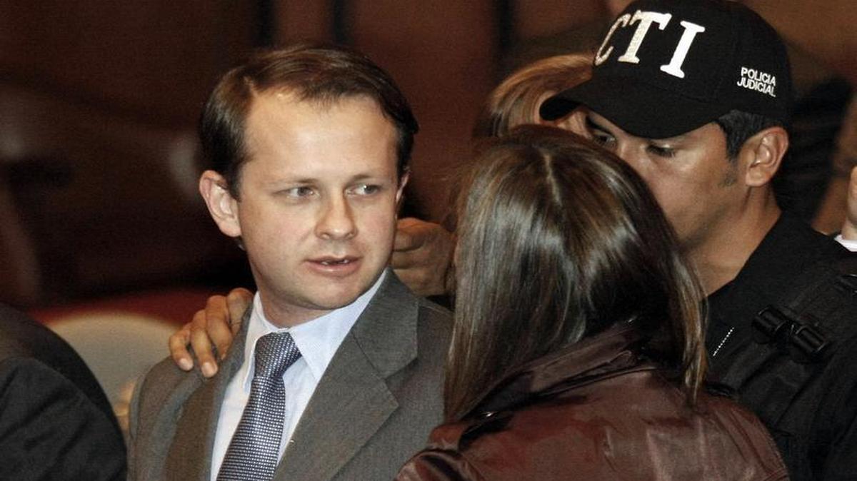 El ex ministro colombiano de Agricultura, Andrés Felipe Arias, Leiva, con su esposa Catalina Serrano, en Bogotá.