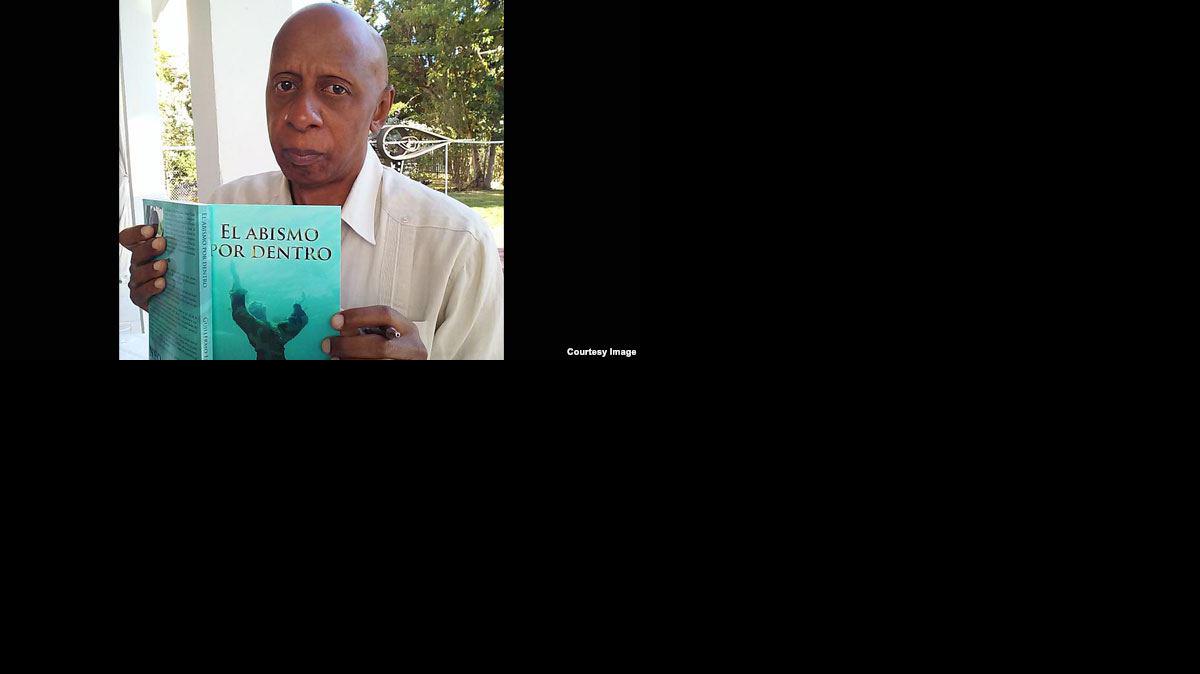 
El libro incluye dos capítulos en los que el disidente Guillermo Fariñas narra su experiencia en la guerra de Angola.
